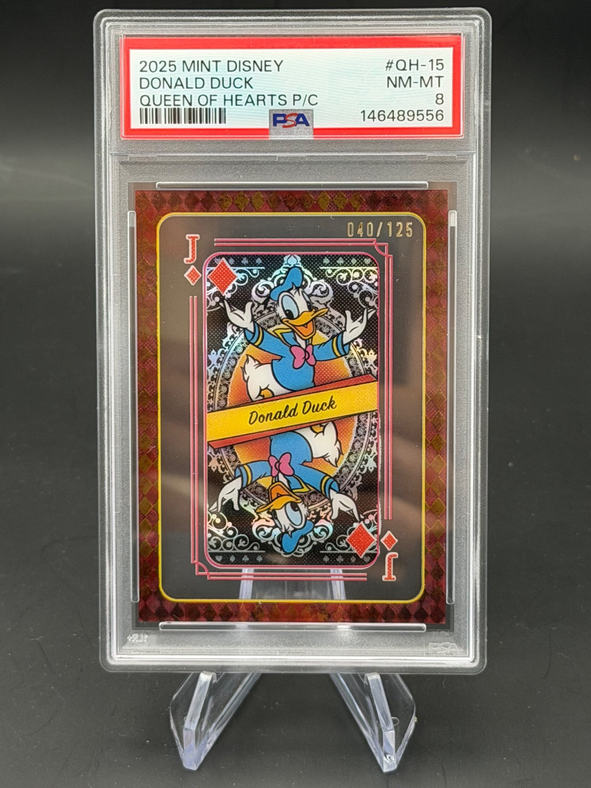 2025 Topps Mint Disney QH-15 Donald Duck Queens of Hearts /125 – Bild 1