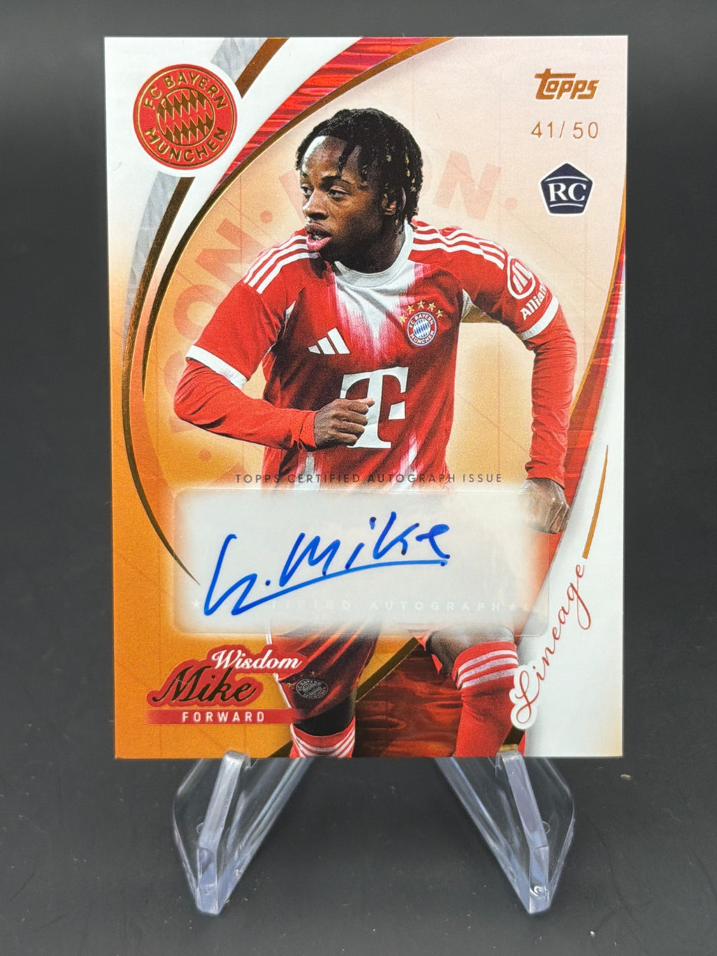 2026 Topps Lineage FC Bayern München IA-WM Wisdom Mike RC Auto /50 – Bild 1