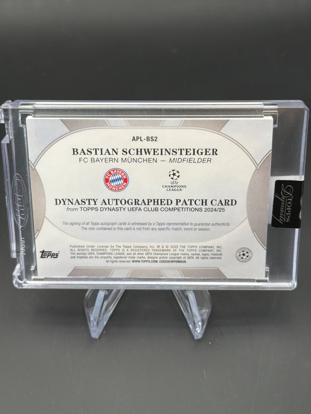 2025 Topps Dynasty UCC Bastian Schweinsteiger Patch Auto /10 APL-BS2 – Bild 2