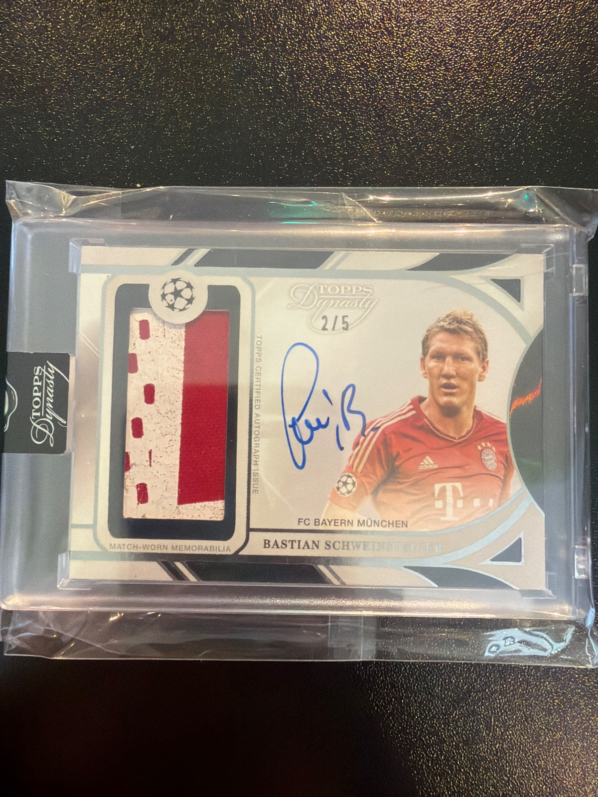 2025 Topps Dynasty UCC 24/25 Bastian Schweinsteiger /5 Auto – Bild 1
